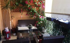 Flowers Apartment